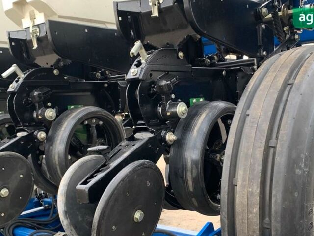 Кинзе 3500, объемом двигателя 0 л и пробегом 0 тыс. км за 75000 $, фото 8 на Automoto.ua