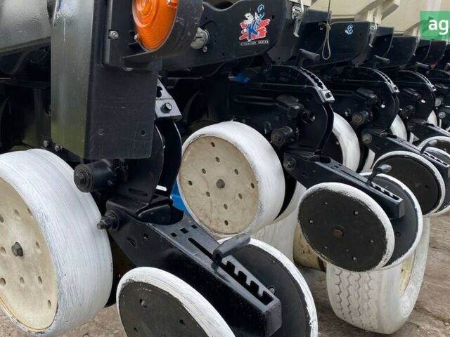 Кинзе 3700, объемом двигателя 0 л и пробегом 2 тыс. км за 42000 $, фото 7 на Automoto.ua