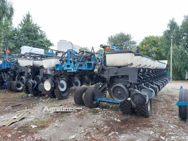 Синий Кинзе 3700, объемом двигателя 0 л и пробегом 0 тыс. км за 45358 $, фото 2 на Automoto.ua