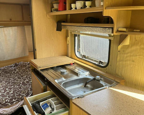 Кнаус 8403 1988 в Ковель на Automoto.ua Белый Кнаус 8403, объемом двигателя 0 л и пробегом 50 тыс. км за 5600 $, фото 7 на Automoto.ua