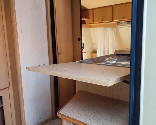 Кнаус 8403 1988 в Ковель на Automoto.ua Белый Кнаус 8403, объемом двигателя 0 л и пробегом 50 тыс. км за 5600 $, фото 29 на Automoto.ua