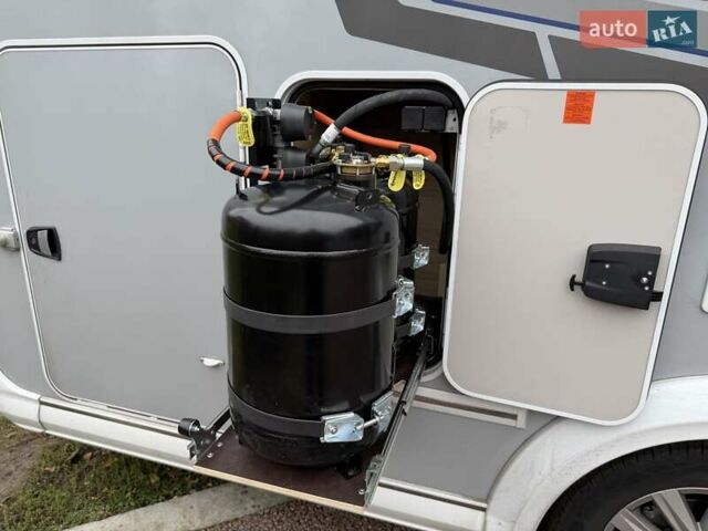 Сірий Кнаус Комфорт, об'ємом двигуна 1.97 л та пробігом 30 тис. км за 145000 $, фото 3 на Automoto.ua