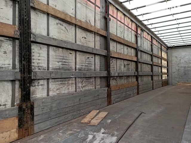 Черный Когель S 24, объемом двигателя 0 л и пробегом 999 тыс. км за 13700 $, фото 4 на Automoto.ua