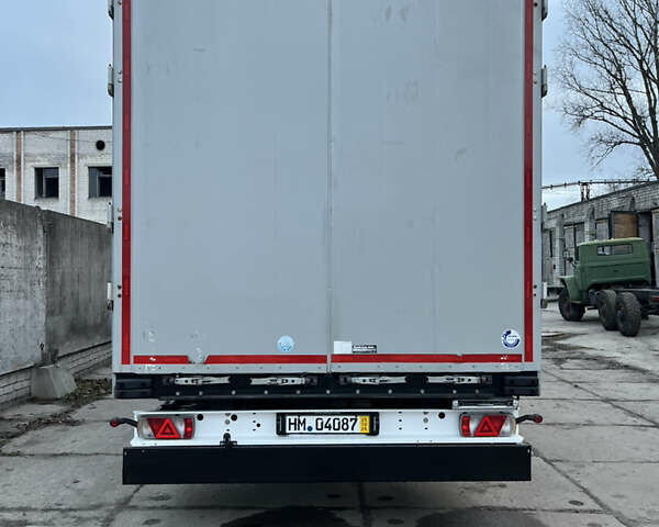 Черный Когель S 24, объемом двигателя 0 л и пробегом 100 тыс. км за 16500 $, фото 3 на Automoto.ua