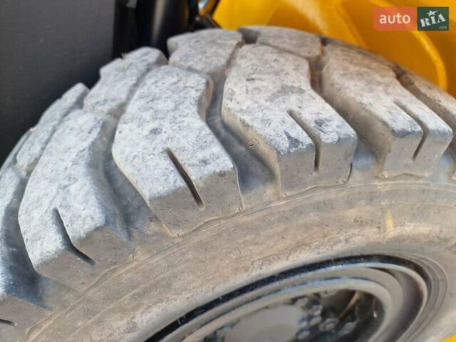Коматсу ФД, объемом двигателя 0 л и пробегом 10 тыс. км за 22000 $, фото 3 на Automoto.ua