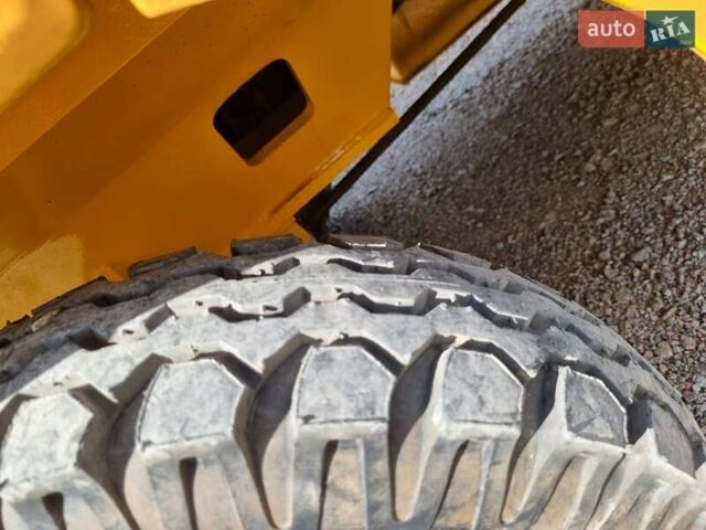 Коматсу ФД, объемом двигателя 0 л и пробегом 10 тыс. км за 22000 $, фото 2 на Automoto.ua