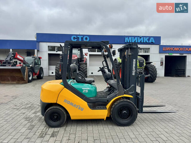 Коматсу ФД 2008 у Радомышле на Automoto.ua Жовтий Коматсу ФД, об'ємом двигуна 2.5 л та пробігом 5 тис. км за 12500 $, фото 5 на Automoto.ua