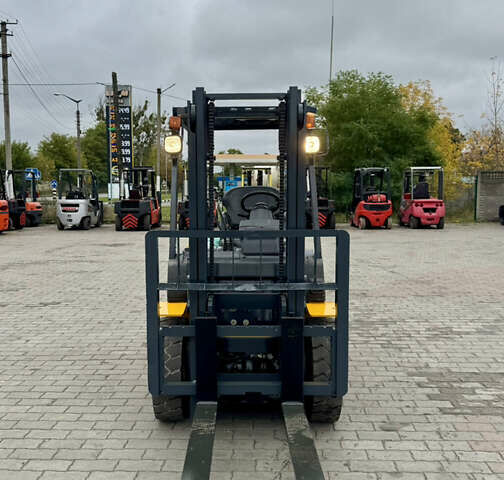 Коматсу ФД 2008 у Радомышле на Automoto.ua Жовтий Коматсу ФД, об'ємом двигуна 2.5 л та пробігом 5 тис. км за 12500 $, фото 4 на Automoto.ua