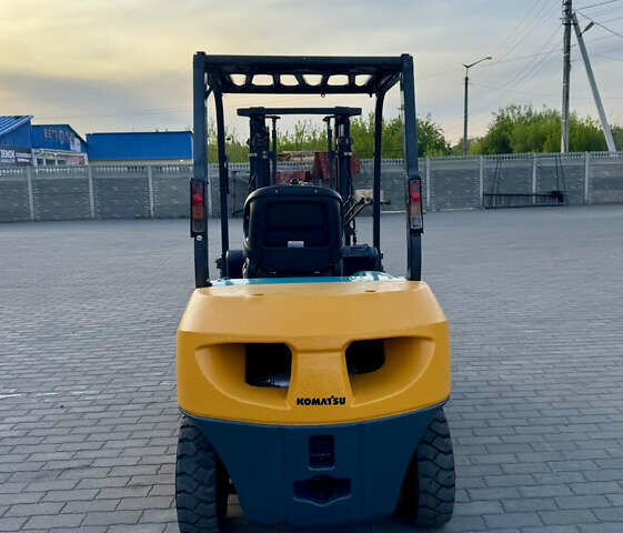 Коматсу ФД 2008 у Радомышле на Automoto.ua Жовтий Коматсу ФД, об'ємом двигуна 2 л та пробігом 0 тис. км за 13000 $, фото 3 на Automoto.ua