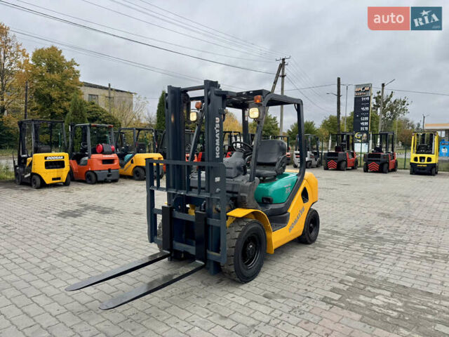 Коматсу ФД 2008 у Радомышле на Automoto.ua Жовтий Коматсу ФД, об'ємом двигуна 2.5 л та пробігом 5 тис. км за 12500 $, фото 2 на Automoto.ua