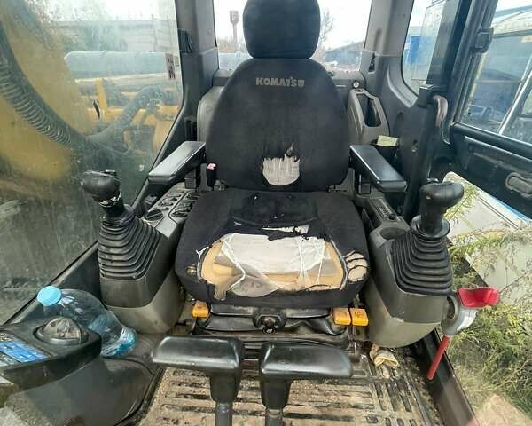 Коматсу PC 210, объемом двигателя 6.7 л и пробегом 18 тыс. км за 25000 $, фото 7 на Automoto.ua