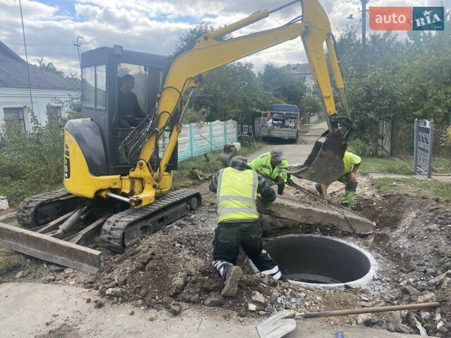 Коматсу PC 35MR 2013 в Хмельницком на Automoto.ua Коматсу PC 35MR, объемом двигателя 0 л и пробегом 6 тыс. км за 23500 $, фото 17 на Automoto.ua