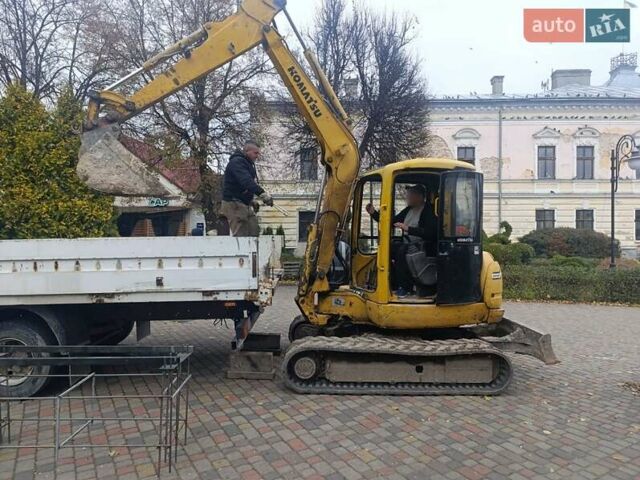 Жовтий Коматсу PC 40-7, об'ємом двигуна 2.2 л та пробігом 10 тис. км за 17500 $, фото 7 на Automoto.ua