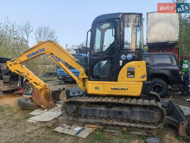 Желтый Коматсу PC 40-7, объемом двигателя 0 л и пробегом 0 тыс. км за 20800 $, фото 1 на Automoto.ua