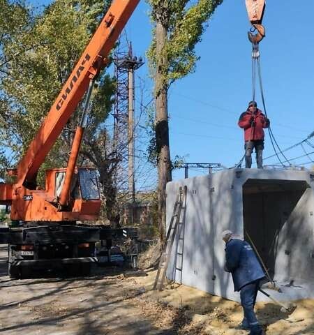 Зеленый КрАЗ 250, объемом двигателя 15 л и пробегом 100 тыс. км за 37000 $, фото 11 на Automoto.ua