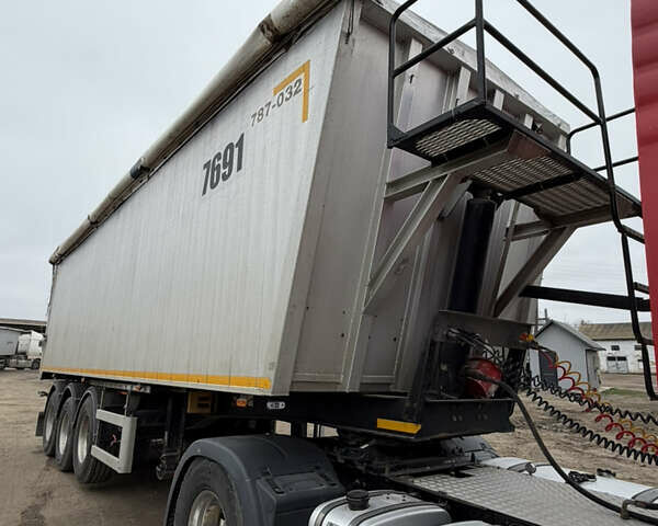 Серый КрАЗ 255Б1, объемом двигателя 14.86 л и пробегом 0 тыс. км за 22000 $, фото 2 на Automoto.ua