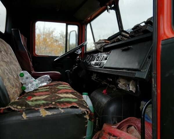 Красный КрАЗ 65053, объемом двигателя 4.2 л и пробегом 110 тыс. км за 67000 $, фото 10 на Automoto.ua