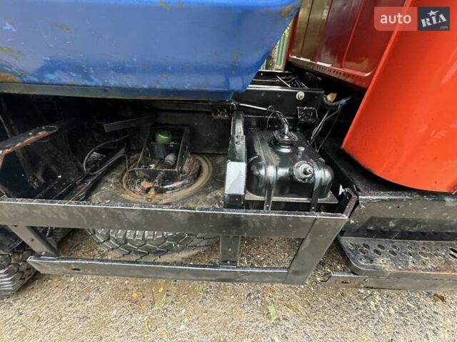 Красный КрАЗ 65055, объемом двигателя 14.86 л и пробегом 150 тыс. км за 19300 $, фото 4 на Automoto.ua