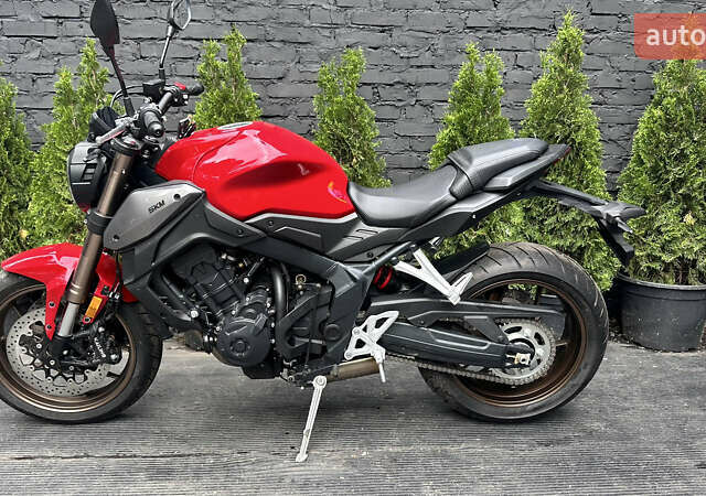 Красный КрАЗ 6510, объемом двигателя 0.7 л и пробегом 1 тыс. км за 7750 $, фото 3 на Automoto.ua
