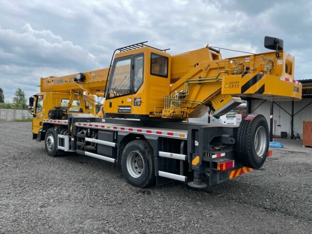 КрАЗ 6510, объемом двигателя 14.86 л и пробегом 0 тыс. км за 135000 $, фото 2 на Automoto.ua