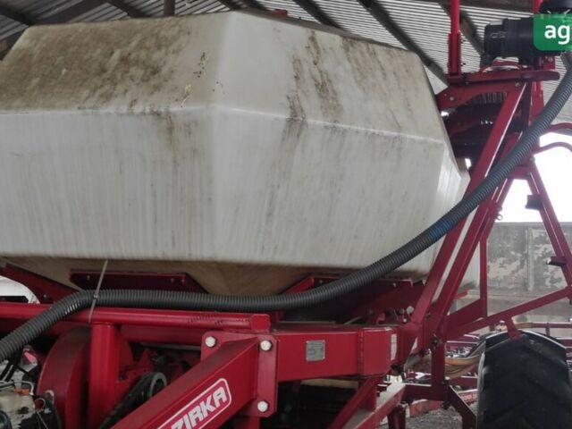 Красная звезда Alcor, объемом двигателя 0 л и пробегом 1 тыс. км за 26000 $, фото 11 на Automoto.ua