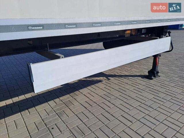 Білий Кроне СД, об'ємом двигуна 0 л та пробігом 100 тис. км за 18500 $, фото 25 на Automoto.ua