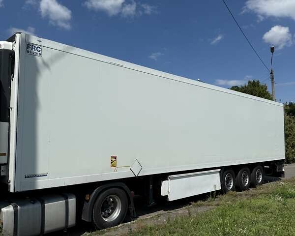 Кроне СД 2013 в Киеве на Automoto.ua Белый Кроне СД, объемом двигателя 0 л и пробегом 100 тыс. км за 16000 $, фото 2 на Automoto.ua