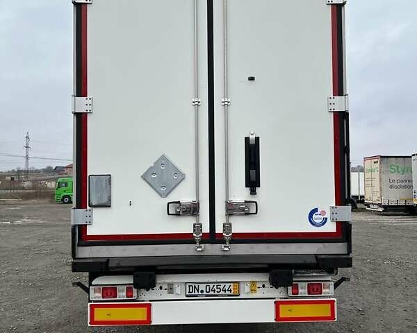 Кроне СД 2016 у Чернівцях на Automoto.ua Білий Кроне СД, об'ємом двигуна 0 л та пробігом 93 тис. км за 44356 $, фото 7 на Automoto.ua