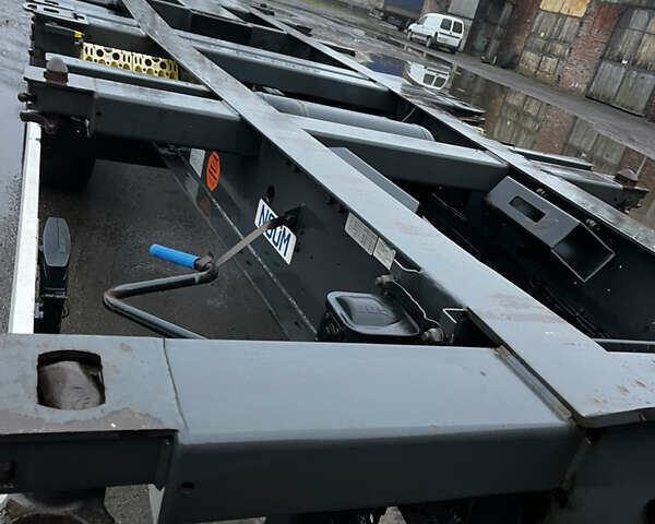 Черный Кроне СД, объемом двигателя 0 л и пробегом 300 тыс. км за 13900 $, фото 4 на Automoto.ua