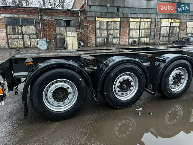 Черный Кроне СД, объемом двигателя 0 л и пробегом 300 тыс. км за 13900 $, фото 17 на Automoto.ua