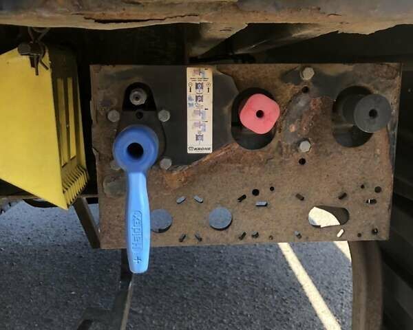 Серый Кроне СД, объемом двигателя 0 л и пробегом 40 тыс. км за 12000 $, фото 9 на Automoto.ua