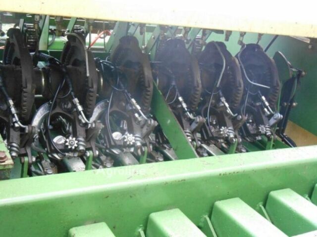 Кроне Другая, об'ємом двигуна 0 л та пробігом 0 тис. км за 44060 $, фото 7 на Automoto.ua