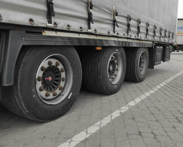 Кроне Mega, объемом двигателя 0 л и пробегом 333 тыс. км за 9000 $, фото 9 на Automoto.ua