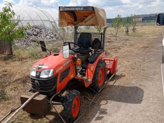 Красный Кубота B1181, объемом двигателя 778 л и пробегом 865 тыс. км за 16000 $, фото 4 на Automoto.ua