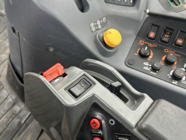 Кубота Інша, об'ємом двигуна 4 л та пробігом 4 тис. км за 36944 $, фото 9 на Automoto.ua