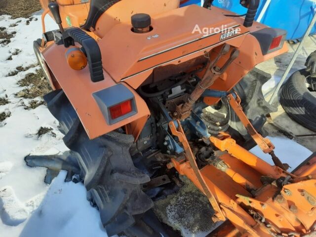 Кубота Другая 2002 в Золотоноше на Automoto.ua Желтый Кубота Другая, объемом двигателя 0 л и пробегом 0 тыс. км за 5604 $, фото 7 на Automoto.ua