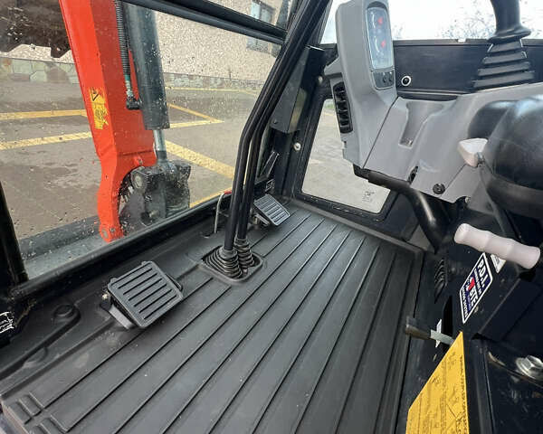 Червоний Кубота KX-101, об'ємом двигуна 1.5 л та пробігом 735 тис. км за 24421 $, фото 32 на Automoto.ua