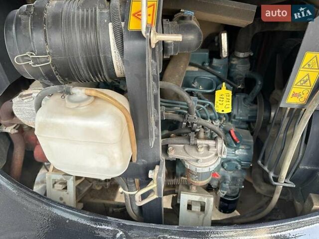 Красный Кубота KX 71-3, объемом двигателя 0 л и пробегом 3 тыс. км за 34845 $, фото 4 на Automoto.ua