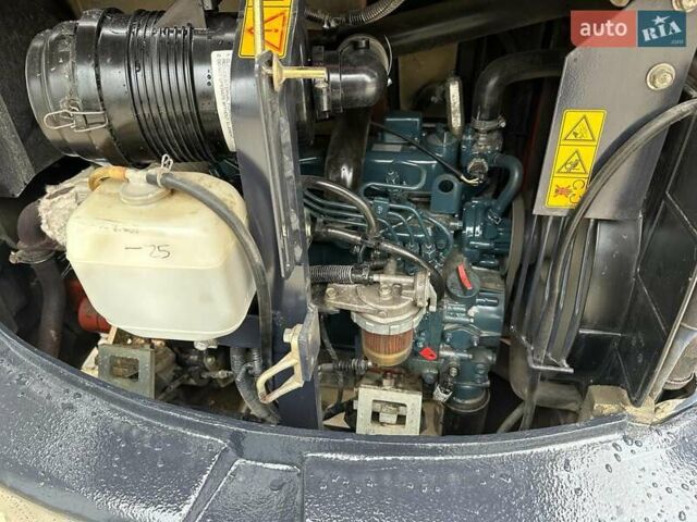 Кубота KX 71-3, объемом двигателя 1.5 л и пробегом 46 тыс. км за 25000 $, фото 4 на Automoto.ua