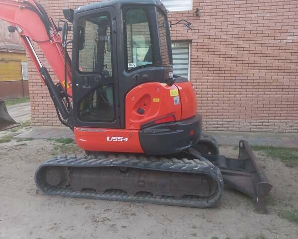 Кубота U55-4 2017 у Ковель на Automoto.ua Червоний Кубота U55-4, об'ємом двигуна 2.6 л та пробігом 3 тис. км за 41900 $, фото 3 на Automoto.ua