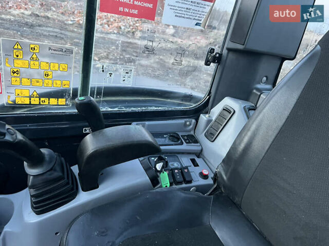 Червоний Кубота U55-4, об'ємом двигуна 2.2 л та пробігом 5 тис. км за 39999 $, фото 25 на Automoto.ua