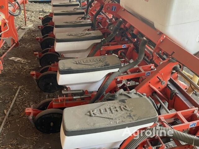 Красный Кун Другая, объемом двигателя 0 л и пробегом 0 тыс. км за 23139 $, фото 8 на Automoto.ua