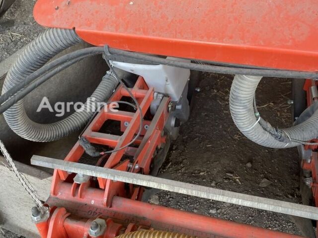 Красный Кун Другая, объемом двигателя 0 л и пробегом 0 тыс. км за 23139 $, фото 7 на Automoto.ua