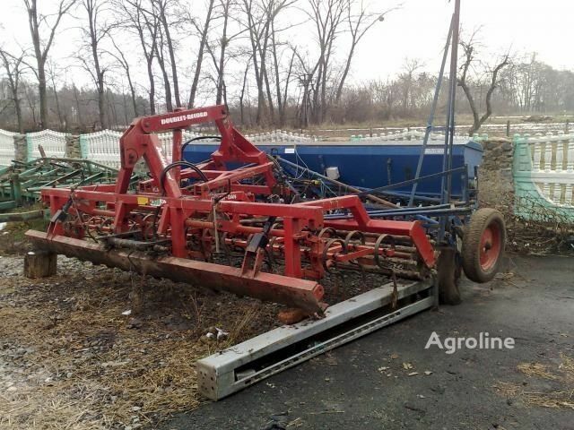 Красный Квернеланд Нордстен, объемом двигателя 0 л и пробегом 0 тыс. км за 9884 $, фото 3 на Automoto.ua