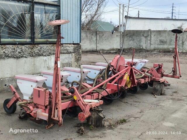 Красный Квернеланд Оптима, объемом двигателя 0 л и пробегом 0 тыс. км за 241285 $, фото 1 на Automoto.ua