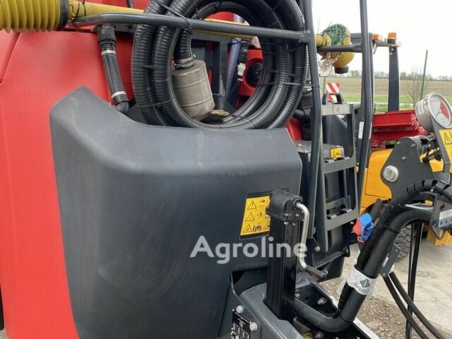 Червоний Квернеланд Другая, об'ємом двигуна 0 л та пробігом 0 тис. км за 82557 $, фото 4 на Automoto.ua