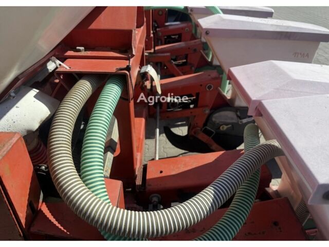 Червоний Квернеланд Другая, об'ємом двигуна 0 л та пробігом 0 тис. км за 7143 $, фото 5 на Automoto.ua