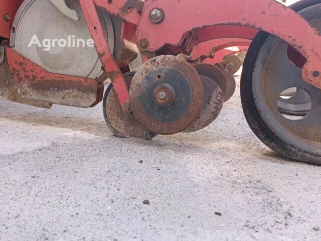 Красный Квернеланд Другая, объемом двигателя 0 л и пробегом 0 тыс. км за 3489 $, фото 5 на Automoto.ua