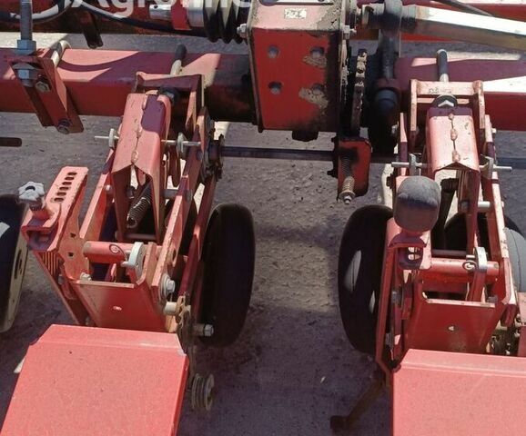 Красный Квернеланд Другая, объемом двигателя 0 л и пробегом 0 тыс. км за 3489 $, фото 3 на Automoto.ua