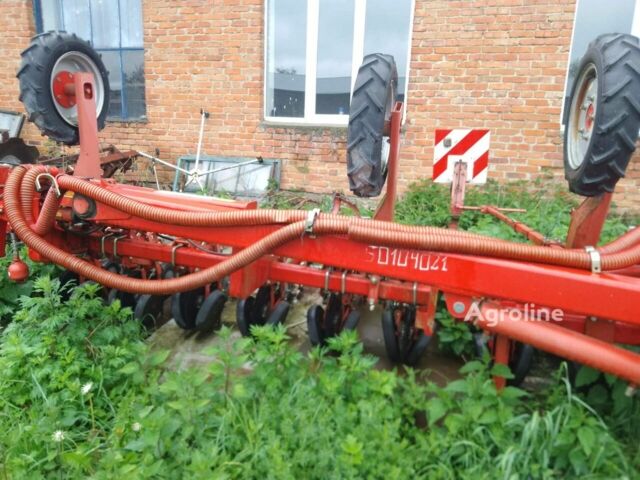 Червоний Квернеланд Другая, об'ємом двигуна 0 л та пробігом 0 тис. км за 11086 $, фото 3 на Automoto.ua